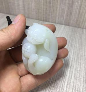和田玉瑞兽手把件古董老货明清玉器新疆和田玉籽料狮子雕件一级白
